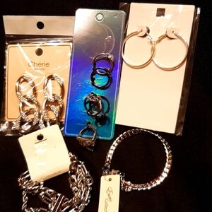 NWT 9 piece silvertone jewelry assortment
